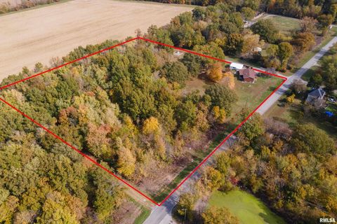 Tiny photo for 402 MAIN Street, Broughton, IL 62817 (MLS # EB460471)