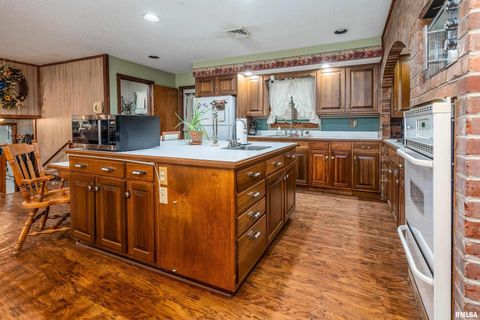 Tiny photo for 402 MAIN Street, Broughton, IL 62817 (MLS # EB460471)