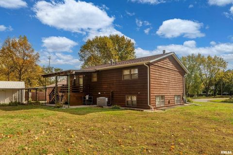 Tiny photo for 402 MAIN Street, Broughton, IL 62817 (MLS # EB460471)