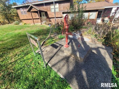 Tiny photo for 402 MAIN Street, Broughton, IL 62817 (MLS # EB460471)