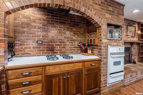 Tiny photo for 402 MAIN Street, Broughton, IL 62817 (MLS # EB460471)