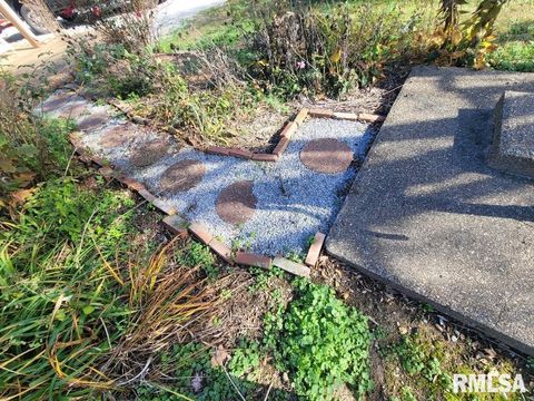 Tiny photo for 402 MAIN Street, Broughton, IL 62817 (MLS # EB460471)