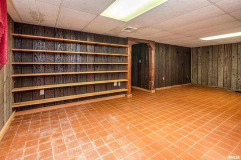 Tiny photo for 402 MAIN Street, Broughton, IL 62817 (MLS # EB460471)