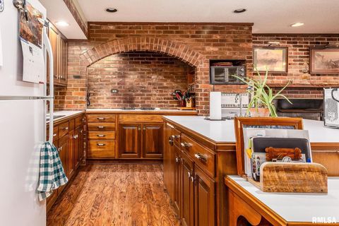 Tiny photo for 402 MAIN Street, Broughton, IL 62817 (MLS # EB460471)