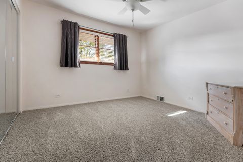 Tiny photo for 1811 N Aspen Drive, Mount Prospect, IL 60056 (MLS # 12467299)