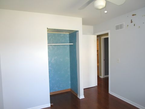 Tiny photo for 104 Oxford Place, Bloomingdale, IL 60108 (MLS # 12608276)