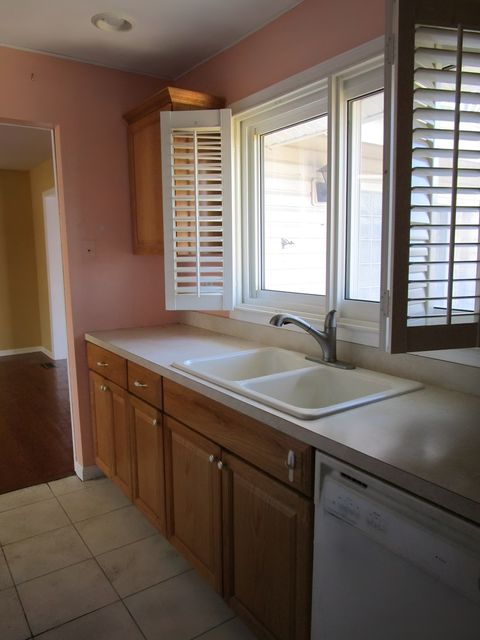 Tiny photo for 104 Oxford Place, Bloomingdale, IL 60108 (MLS # 12608276)