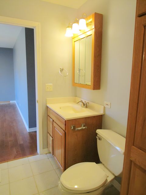 Tiny photo for 104 Oxford Place, Bloomingdale, IL 60108 (MLS # 12608276)