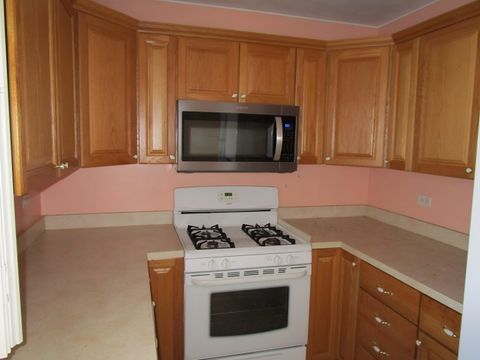 Tiny photo for 104 Oxford Place, Bloomingdale, IL 60108 (MLS # 12608276)