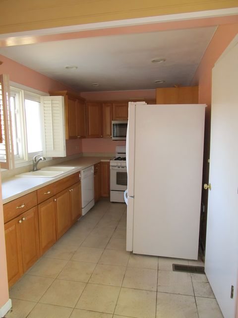 Tiny photo for 104 Oxford Place, Bloomingdale, IL 60108 (MLS # 12608276)