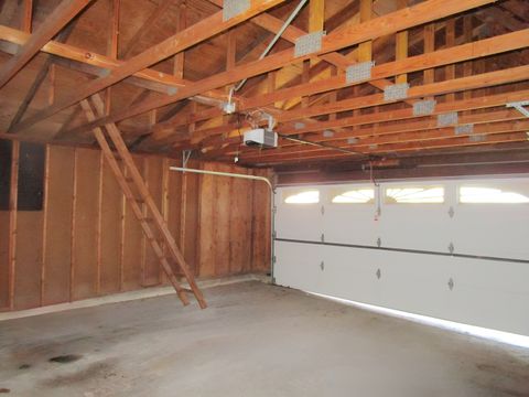 Tiny photo for 104 Oxford Place, Bloomingdale, IL 60108 (MLS # 12608276)