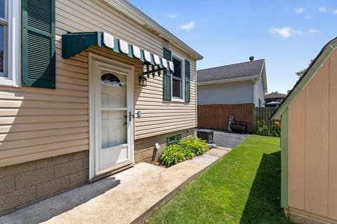 Tiny photo for 611 Table Street, Lockport, IL 60441 (MLS # 12722989)