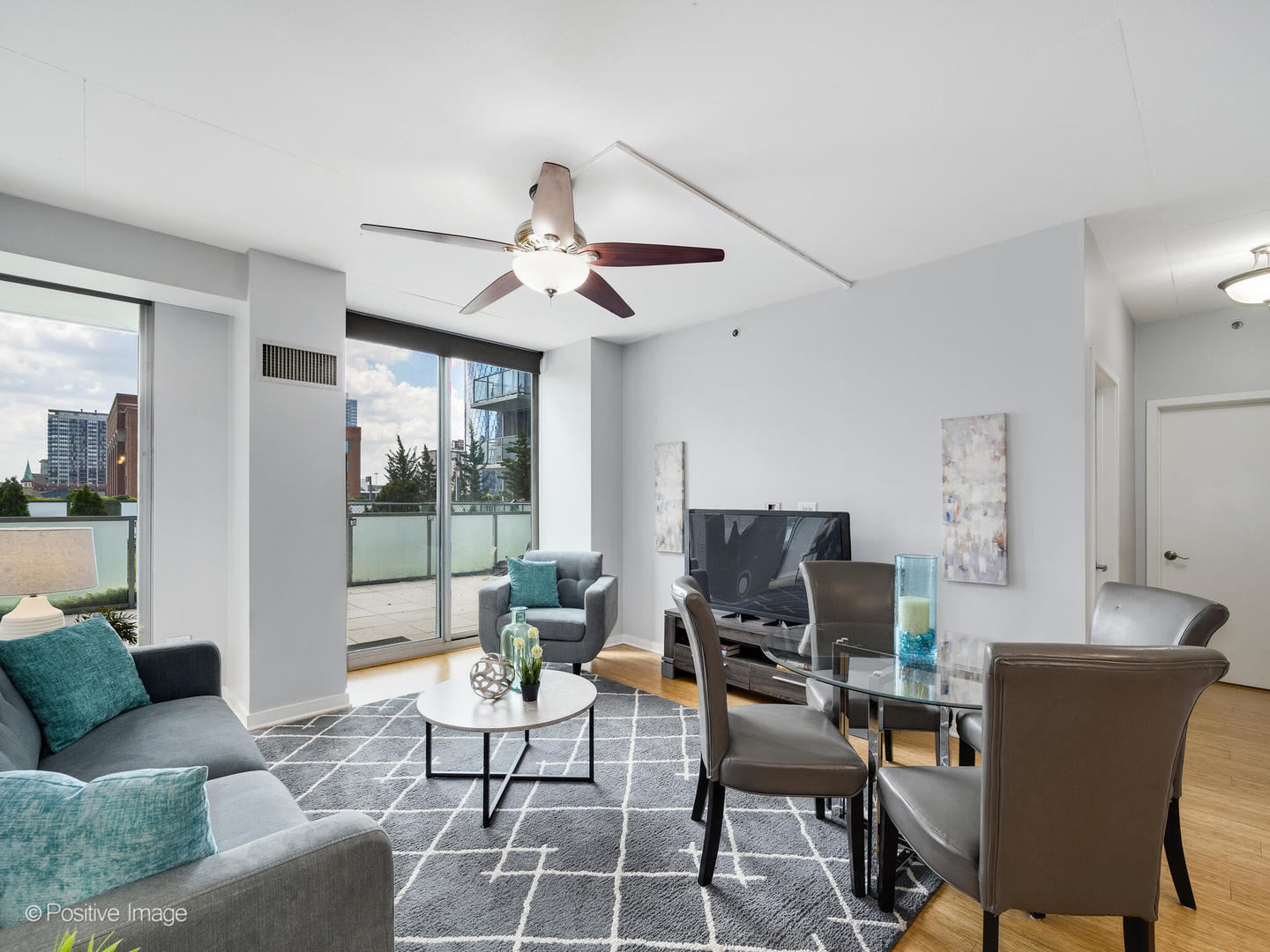 659 W Randolph Street 421