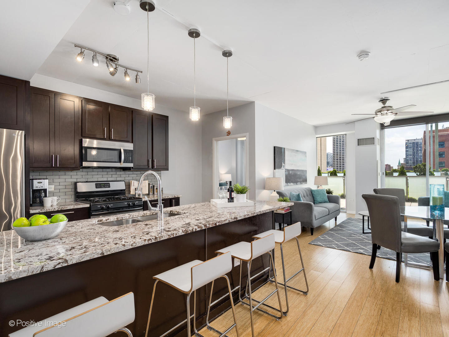 659 W Randolph Street 421