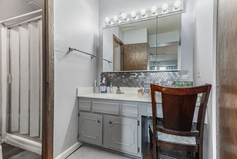 Tiny photo for 1420 Woodbridge Road #1E, Joliet, IL 60436 (MLS # 12511573)