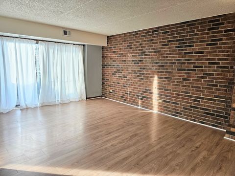 Tiny photo for 1420 Woodbridge Road #1E, Joliet, IL 60436 (MLS # 12511573)