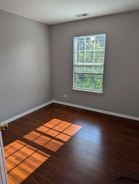 Tiny photo for 203 N Louis Street #B, Mount Prospect, IL 60056 (MLS # 12448431)