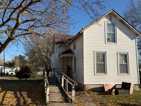 Photo of 327 S Elm Street, Paxton, IL 60957 (MLS # 12632058)