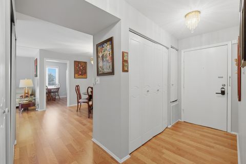 Tiny photo for 2046 Saint Johns Avenue #3E, Highland Park, IL 60035 (MLS # 12606172)