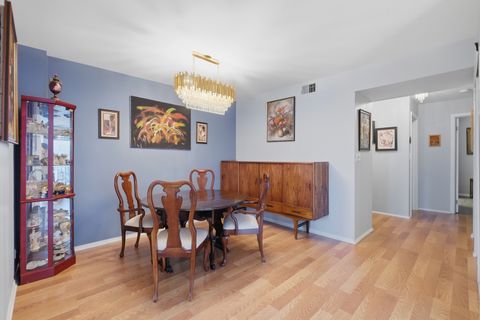 Tiny photo for 2046 Saint Johns Avenue #3E, Highland Park, IL 60035 (MLS # 12606172)