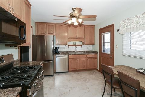 Tiny photo for 1335 Gentry Road, Hoffman Estates, IL 60169 (MLS # 12569449)