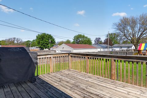 Tiny photo for 602 14th Place Pl, Camanche, IA 52730 (MLS # 12631854)