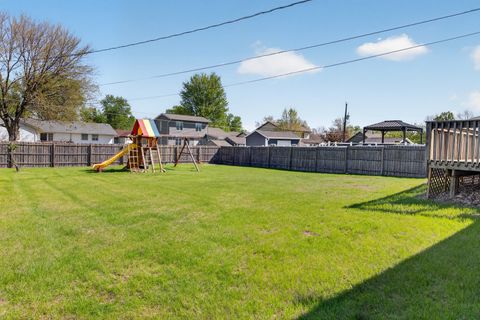 Tiny photo for 602 14th Place Pl, Camanche, IA 52730 (MLS # 12631854)