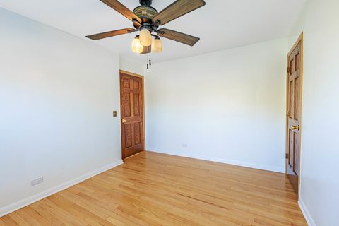 Tiny photo for 8138 Mulligan Avenue, Burbank, IL 60459 (MLS # 12505573)