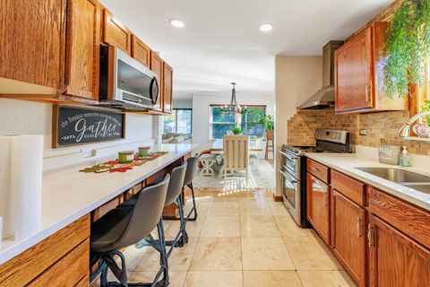 Tiny photo for 8138 Mulligan Avenue, Burbank, IL 60459 (MLS # 12505573)