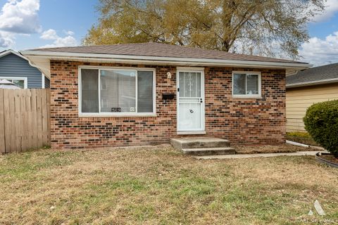 Photo of 762 Newell Avenue, Calumet City, IL 60409 (MLS # 12520210)