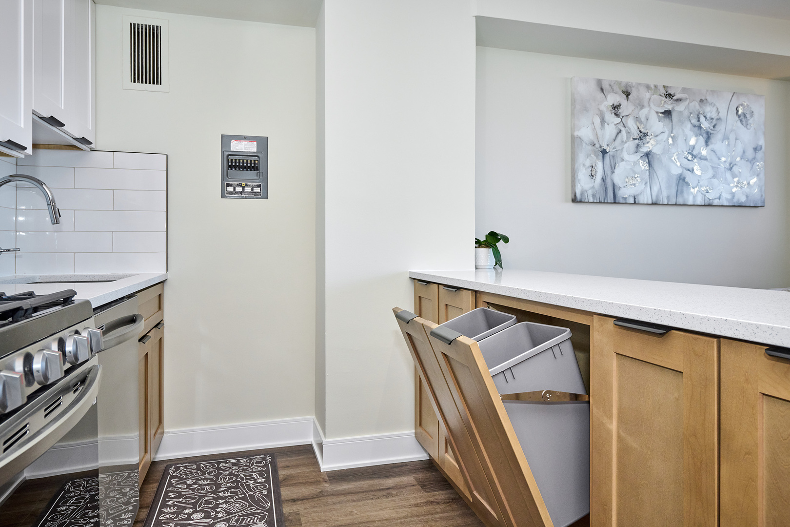 3950 N Lake Shore Drive 904