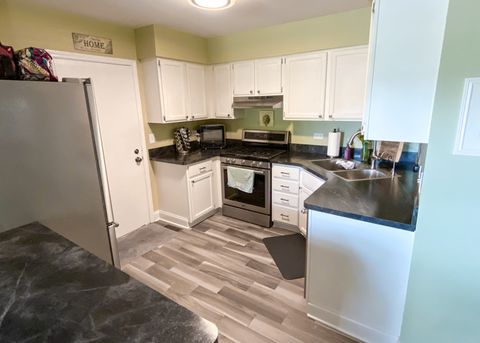 Tiny photo for 202 College Crossing #162, Rolling Meadows, IL 60008 (MLS # 12529992)