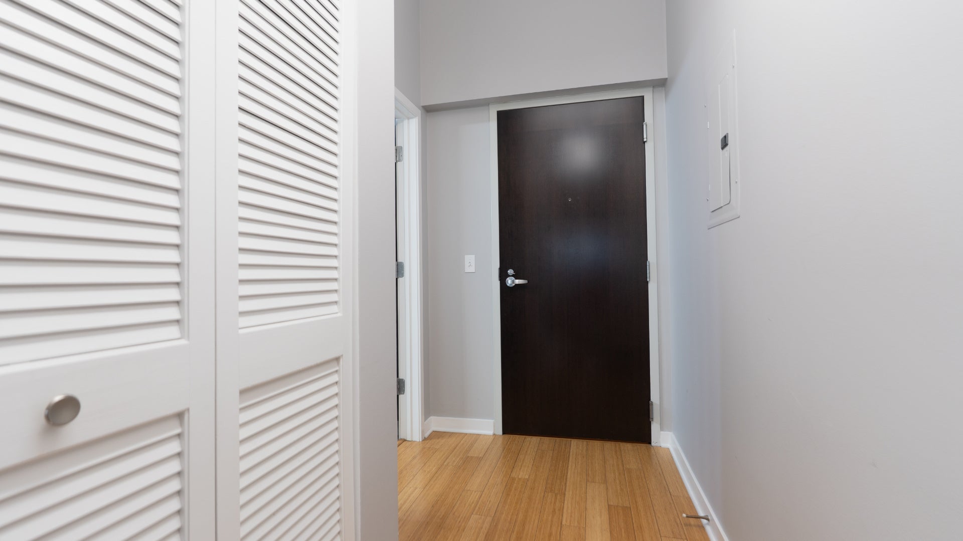 303 W Ohio Street 3804
