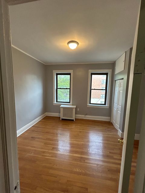 Tiny photo for 1155 E Hyde Park Boulevard #2F, Chicago, IL 60615 (MLS # 12486034)
