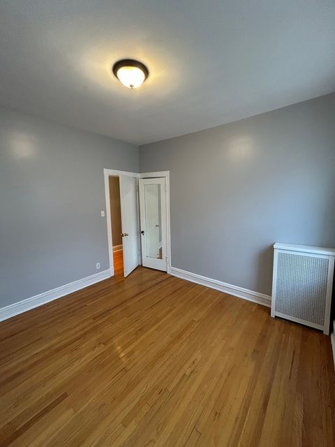 Tiny photo for 1155 E Hyde Park Boulevard #2F, Chicago, IL 60615 (MLS # 12486034)