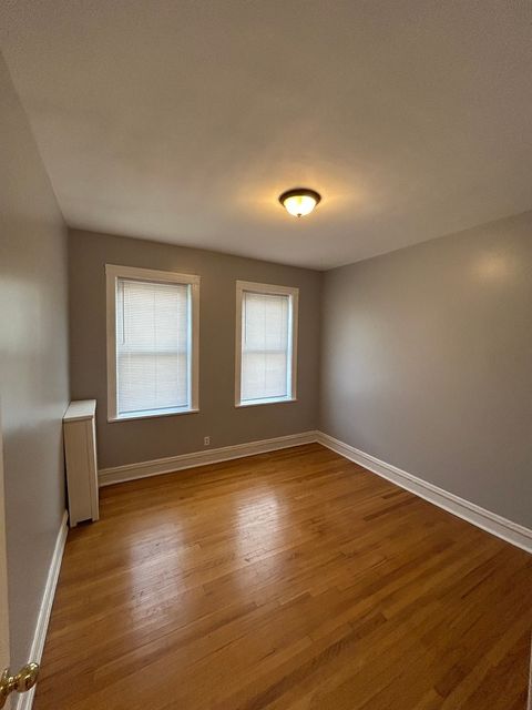 Tiny photo for 1155 E Hyde Park Boulevard #2F, Chicago, IL 60615 (MLS # 12486034)
