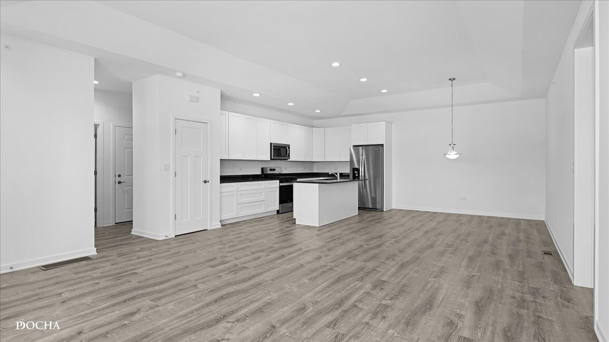 3999 Shoeger Drive