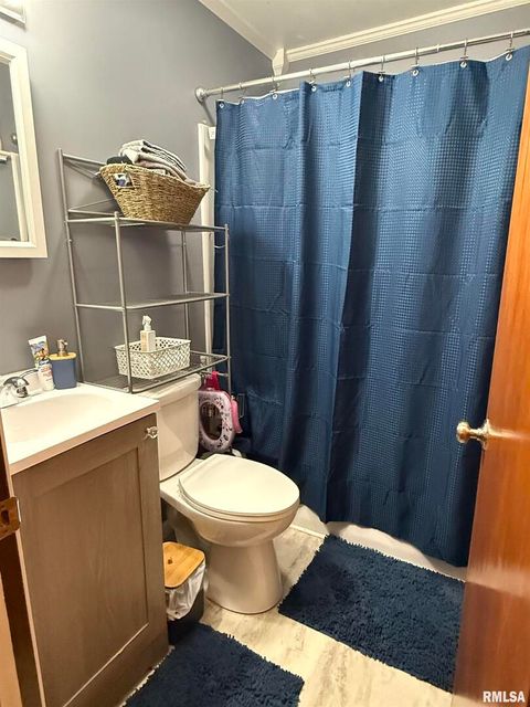 Tiny photo for 706 N MAPLE Street, Benton, IL 62812 (MLS # EB460562)