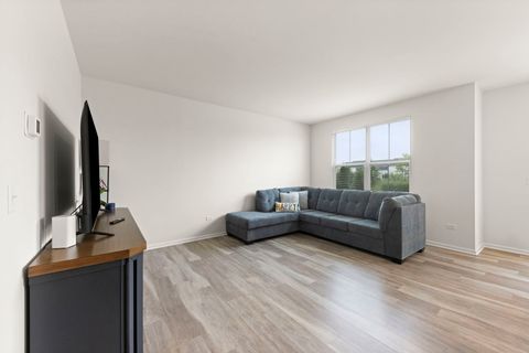 Tiny photo for 4202 Chelsea Manor Circle, Aurora, IL 60504 (MLS # 12619605)