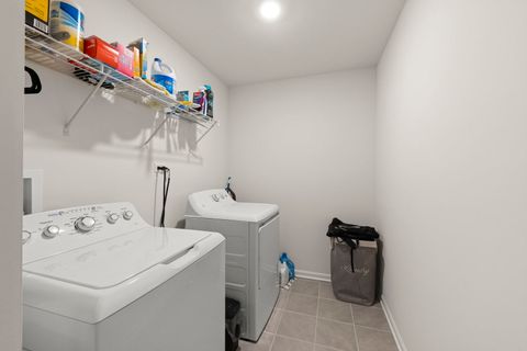 Tiny photo for 4202 Chelsea Manor Circle, Aurora, IL 60504 (MLS # 12619605)