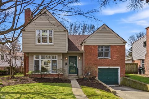 98 Williamsburg Road Evanston IL 60203