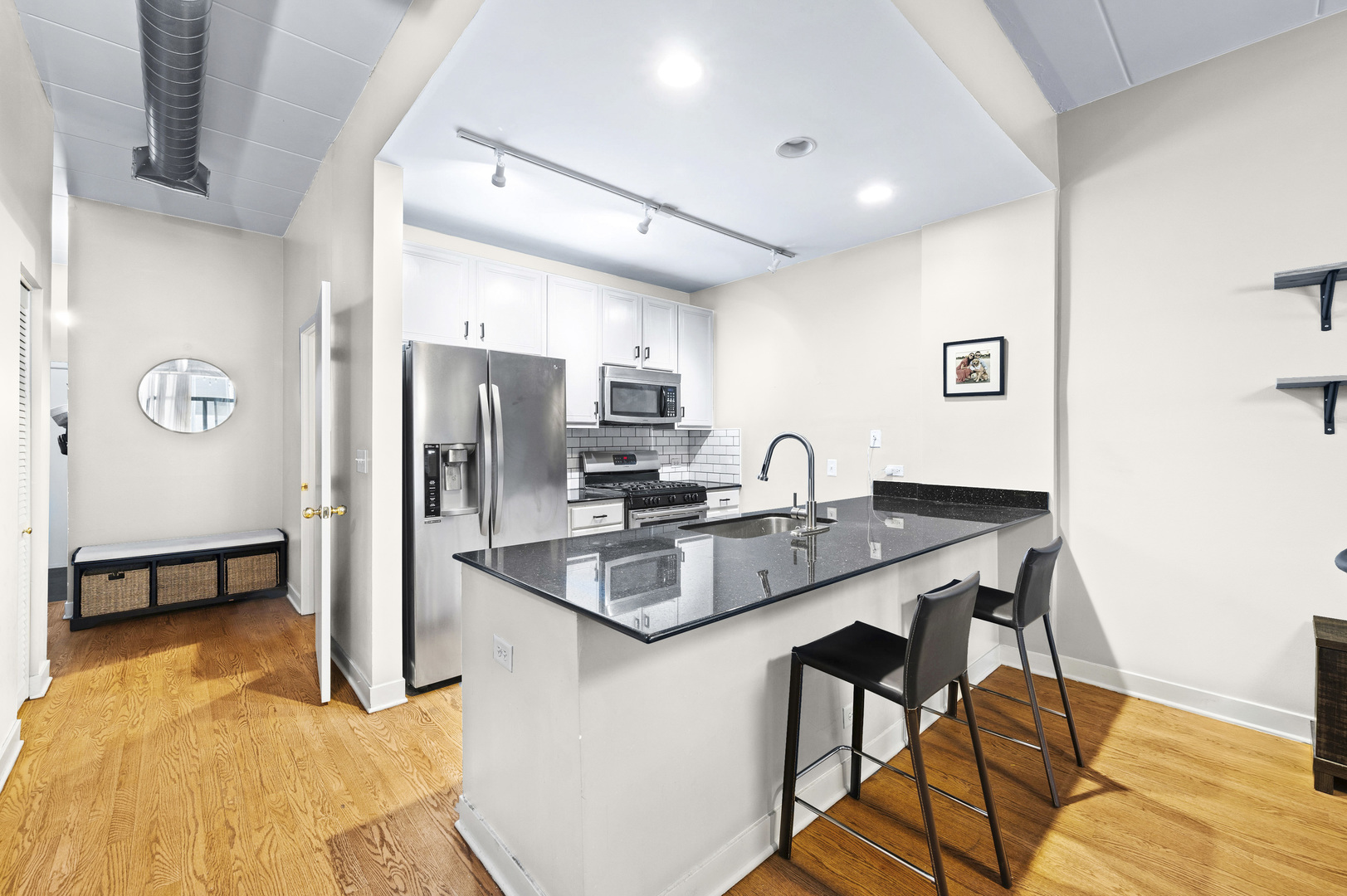 847 W Monroe Street 2B