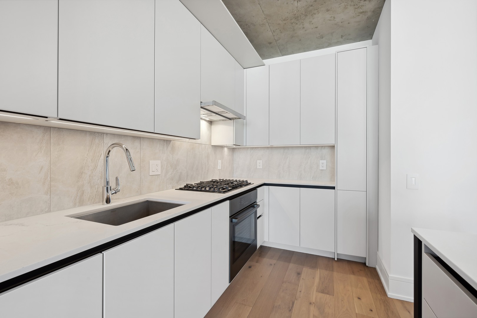 234 W Polk Street 2610