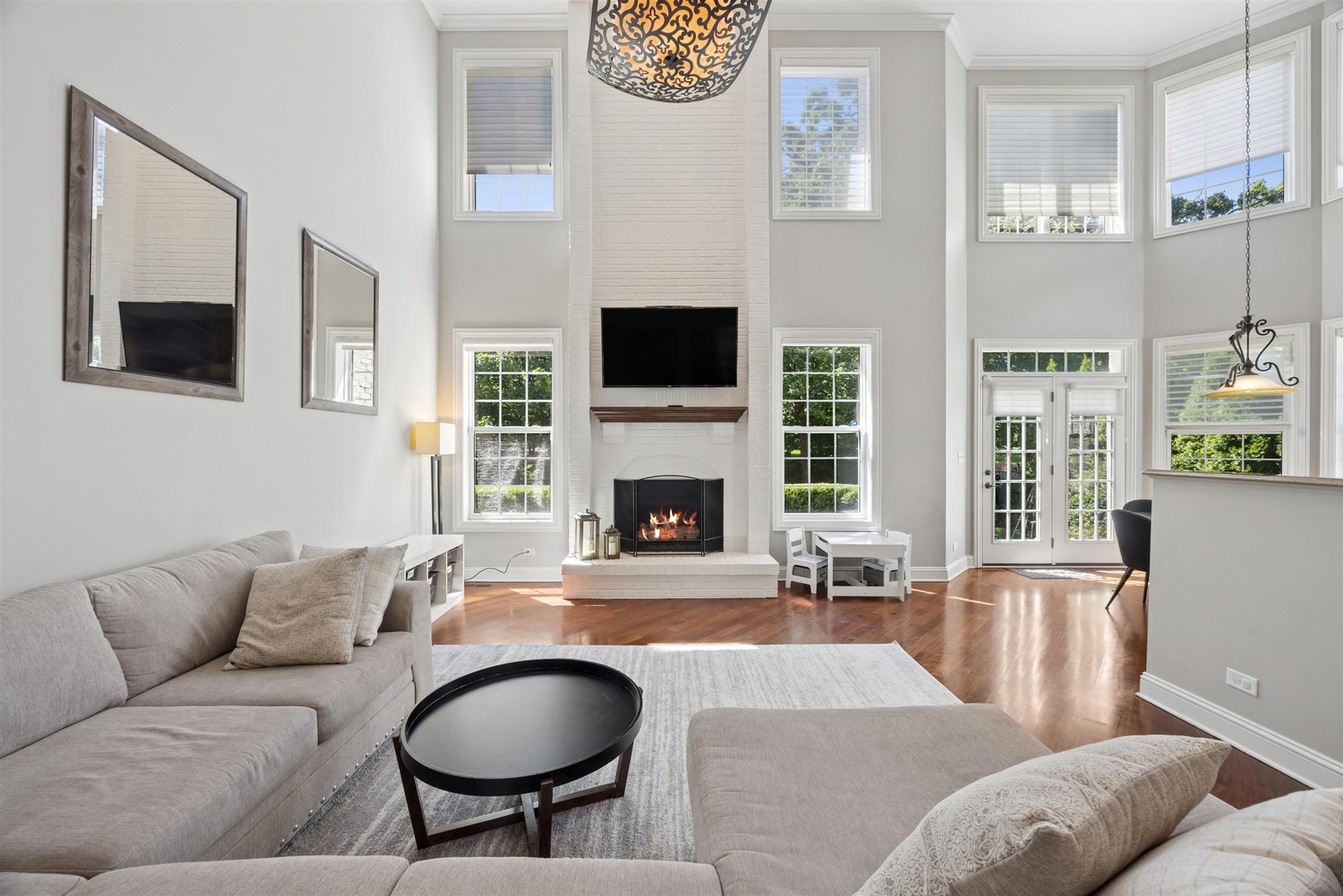 1015 White Pine Lane