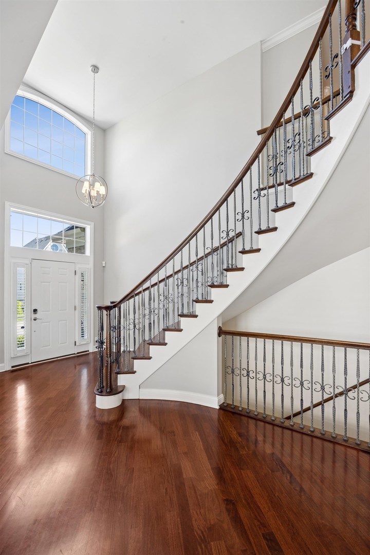 1015 White Pine Lane
