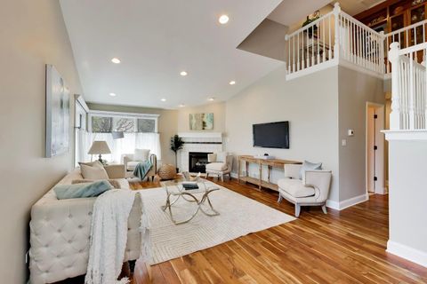 Tiny photo for 126 Commons Drive, Palos Park, IL 60464 (MLS # 12619497)