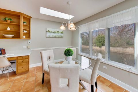 Tiny photo for 126 Commons Drive, Palos Park, IL 60464 (MLS # 12619497)
