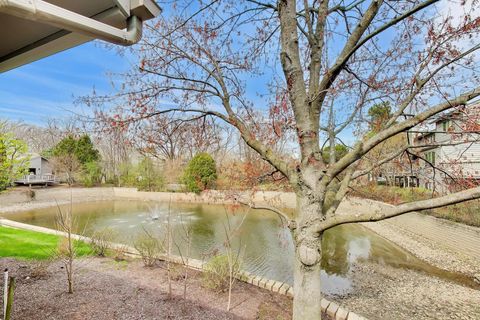 Tiny photo for 126 Commons Drive, Palos Park, IL 60464 (MLS # 12619497)