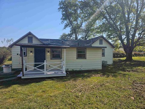 Tiny photo for 11115 LaMaster Road, Marion, IL 62959 (MLS # 100000021)