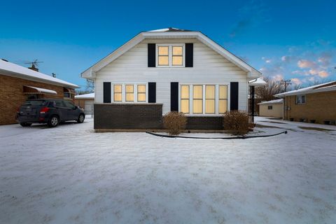 Photo of 606 De Angelis Court, Chicago Heights, IL 60411 (MLS # 12549767)